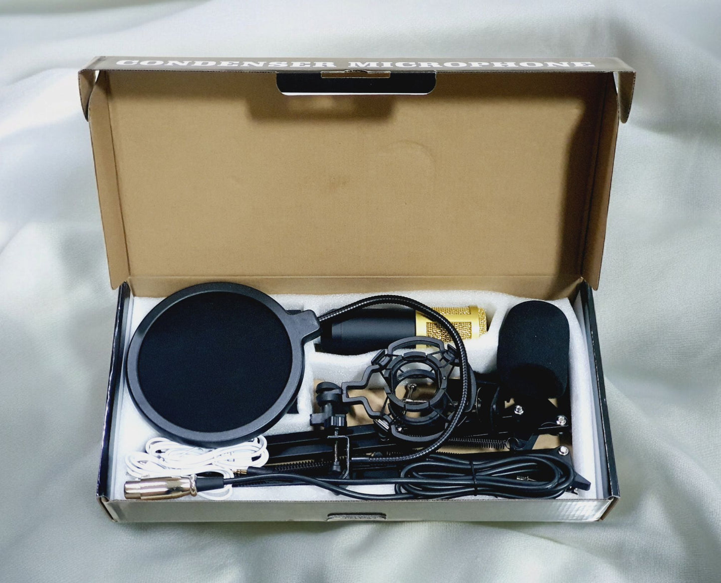 CONDENSER MICROPHONE